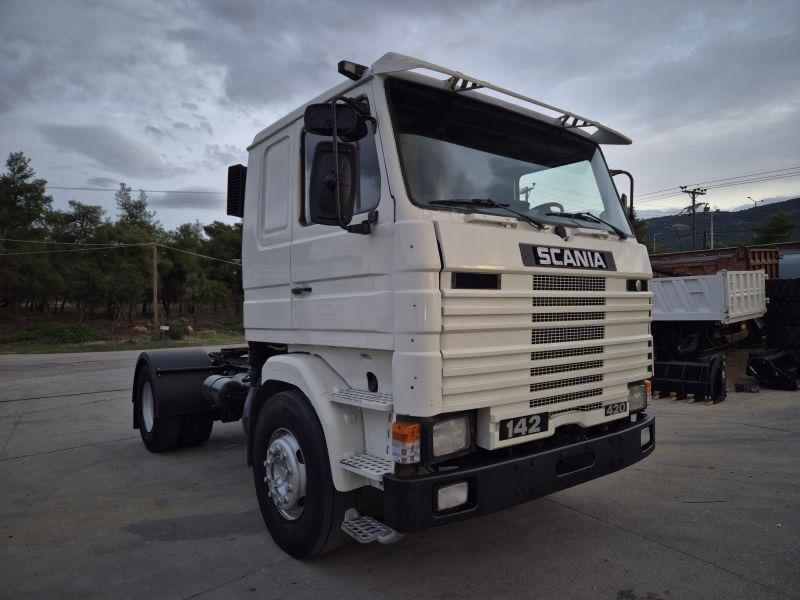 Scania R142-V8 Scania 142M.420 4X2 Topline - Tractor unit: picture 1 Scania R142-V8 Scania 142M.420 4X2 Topline - Tractor unit: picture 1
