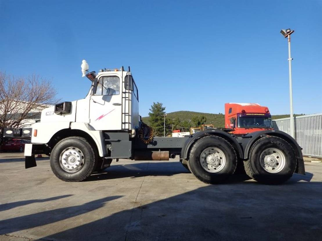 Volvo N 12 VOLVO N12 (6X4) - Tractor unit: picture 3 Volvo N 12 VOLVO N12 (6X4) - Tractor unit: picture 3