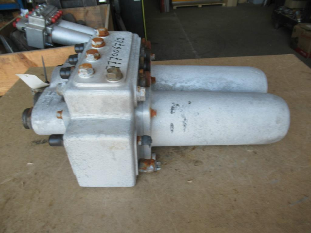 Bomag BC1172RB - - Oil filter for Construction machinery: picture 1 Bomag BC1172RB - - Oil filter for Construction machinery: picture 1