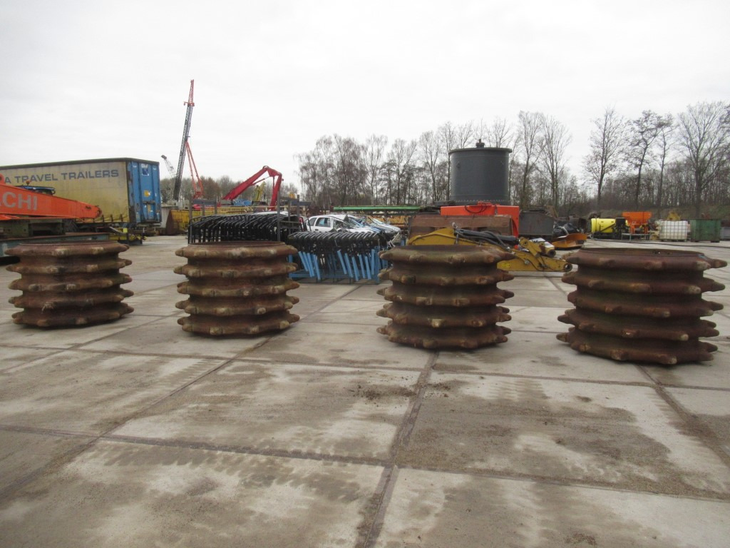 Bomag BC572RB - - Wheels and tires for Compactor: picture 1 Bomag BC572RB - - Wheels and tires for Compactor: picture 1