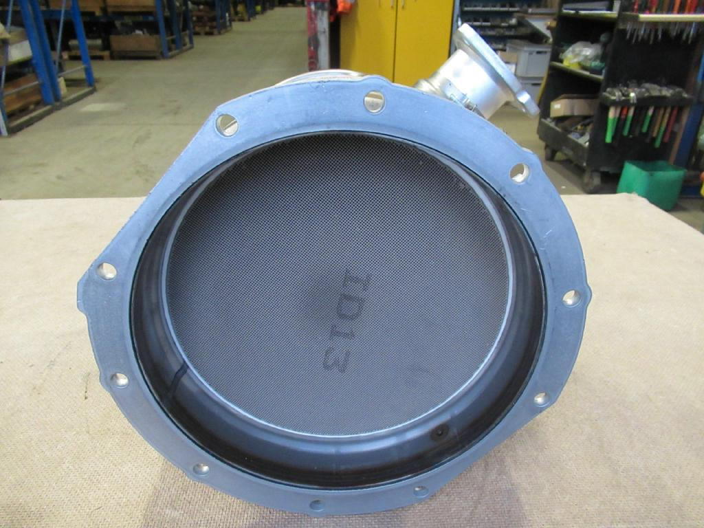 CNH 84389504 - - Muffler/ Exhaust system for Construction machinery: picture 2 CNH 84389504 - - Muffler/ Exhaust system for Construction machinery: picture 2