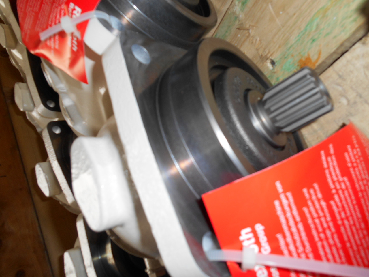 Caterpillar 1552951 - 5338219 - Hydraulic motor for Agricultural machinery: picture 3 Caterpillar 1552951 - 5338219 - Hydraulic motor for Agricultural machinery: picture 3