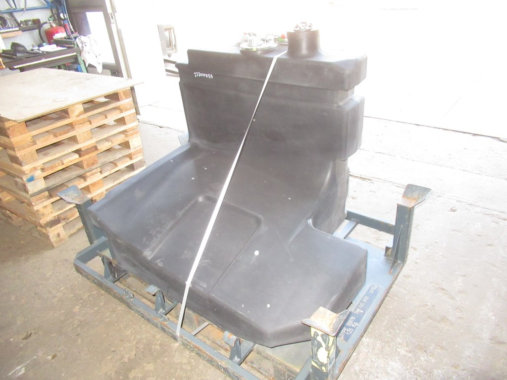 Caterpillar 2644759 - Fuel tank for Construction machinery: picture 3 Caterpillar 2644759 - Fuel tank for Construction machinery: picture 3
