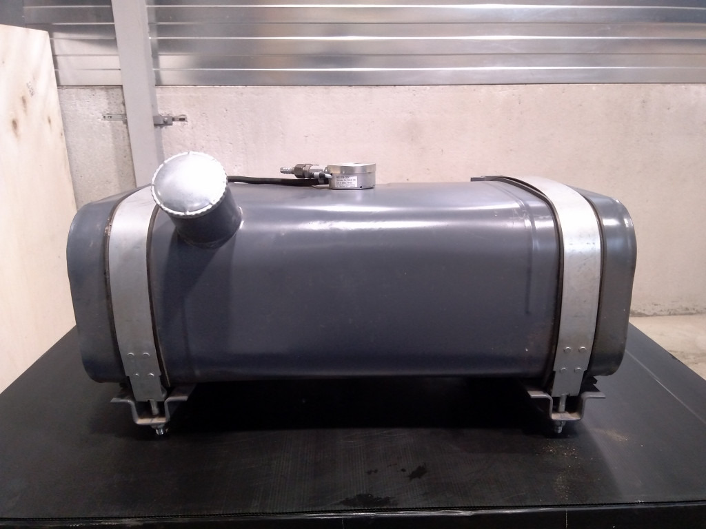 Deutz Standard - - Fuel tank for Construction machinery: picture 1 Deutz Standard - - Fuel tank for Construction machinery: picture 1
