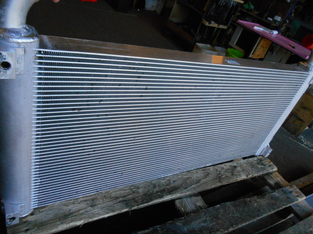 Hitachi 4648857 - Oil cooler for Construction machinery: picture 3 Hitachi 4648857 - Oil cooler for Construction machinery: picture 3