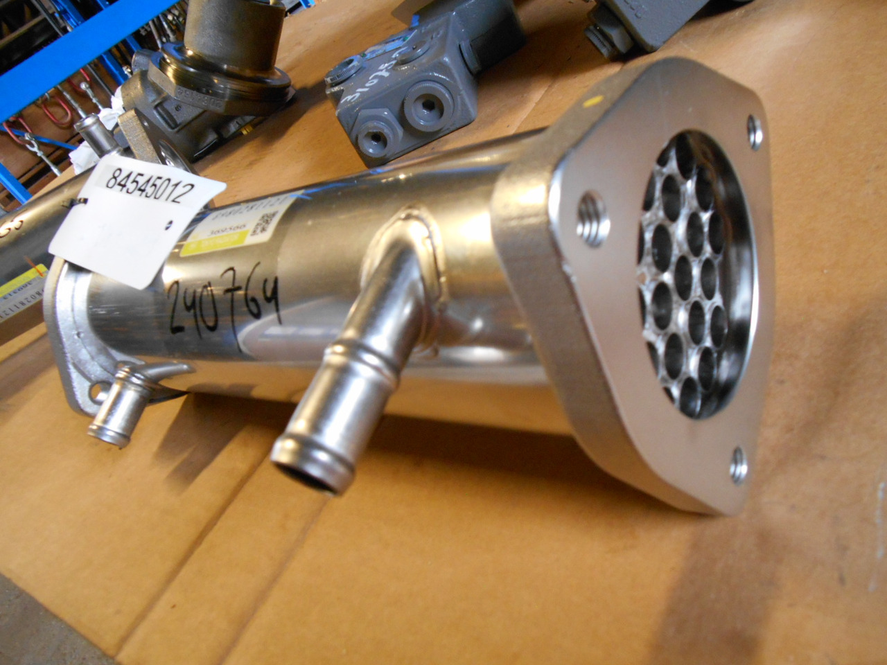 Hitachi 8980281121 - 8982127150 - EGR cooler for Agricultural machinery: picture 4 Hitachi 8980281121 - 8982127150 - EGR cooler for Agricultural machinery: picture 4