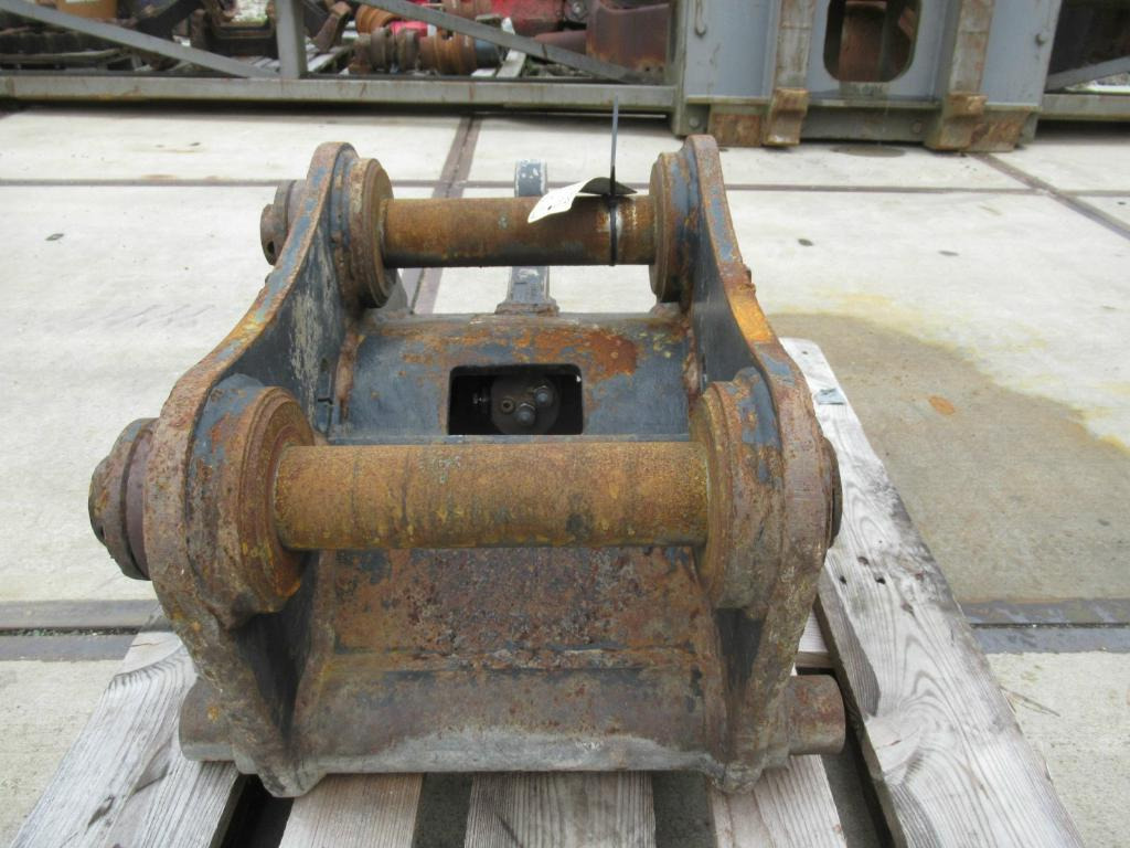 Hitachi CW30S - - - Quick coupler for Construction machinery: picture 2 Hitachi CW30S - - - Quick coupler for Construction machinery: picture 2