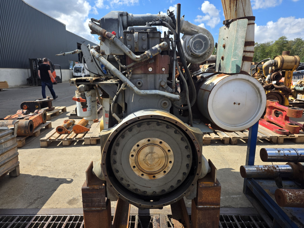 Hitachi N14C - 4337913 - Engine for Construction machinery: picture 5 Hitachi N14C - 4337913 - Engine for Construction machinery: picture 5