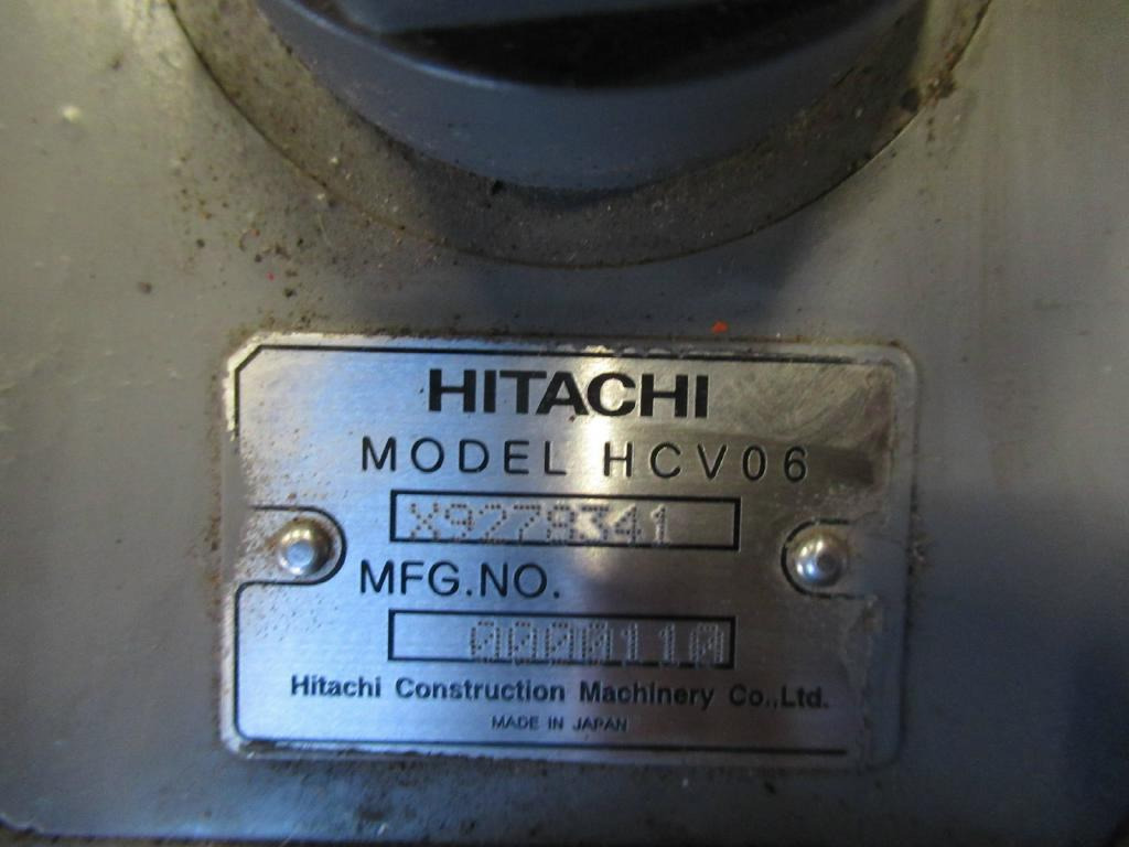 Hitachi X9278341 - Hydraulic valve for Construction machinery: picture 1 Hitachi X9278341 - Hydraulic valve for Construction machinery: picture 1