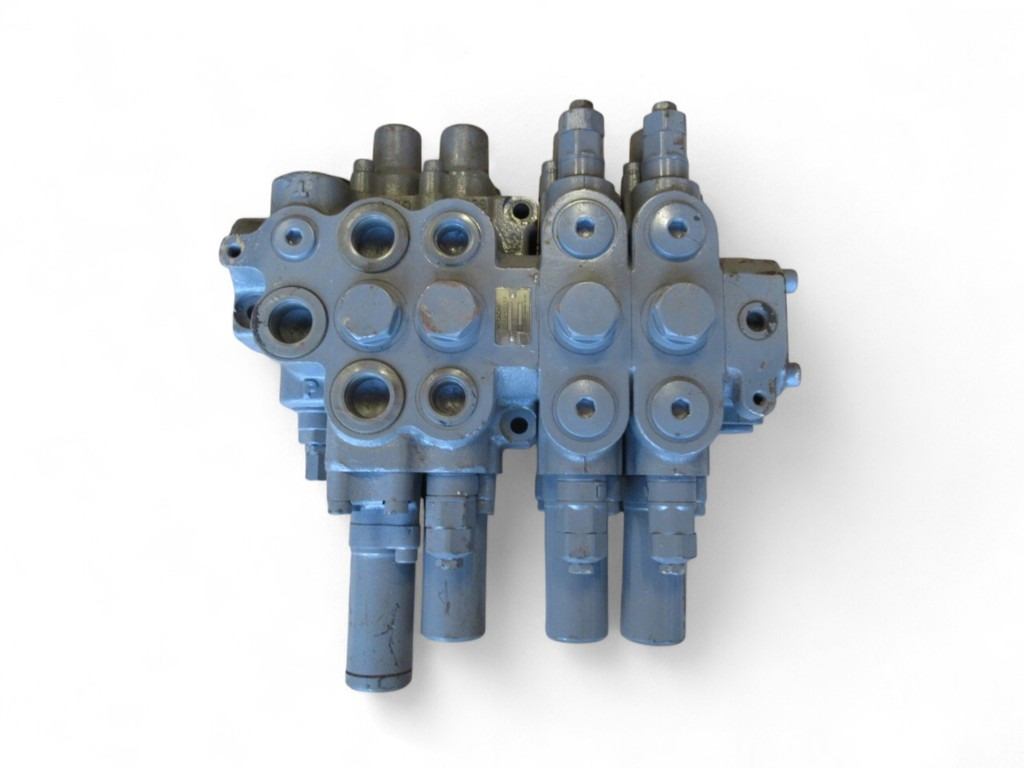 Hitachi X9278342 - HCV06 - Hydraulic valve for Construction machinery: picture 2 Hitachi X9278342 - HCV06 - Hydraulic valve for Construction machinery: picture 2