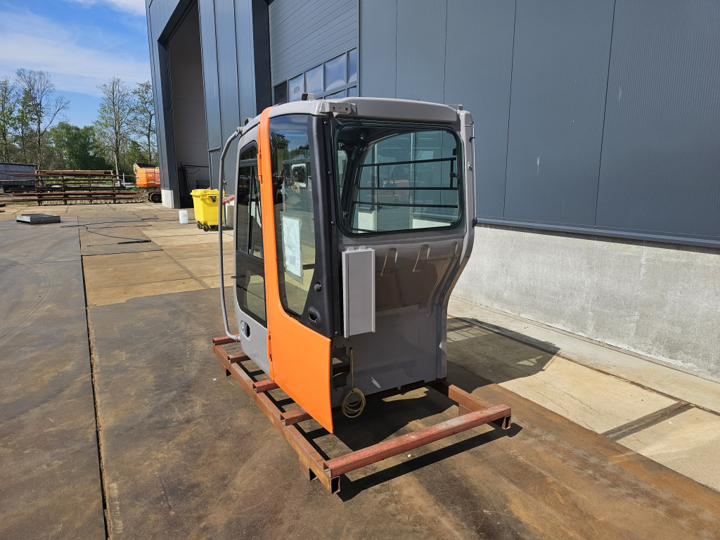 Hitachi ZX-1 Short Swing - 9223105 - Cab for Construction machinery: picture 2 Hitachi ZX-1 Short Swing - 9223105 - Cab for Construction machinery: picture 2