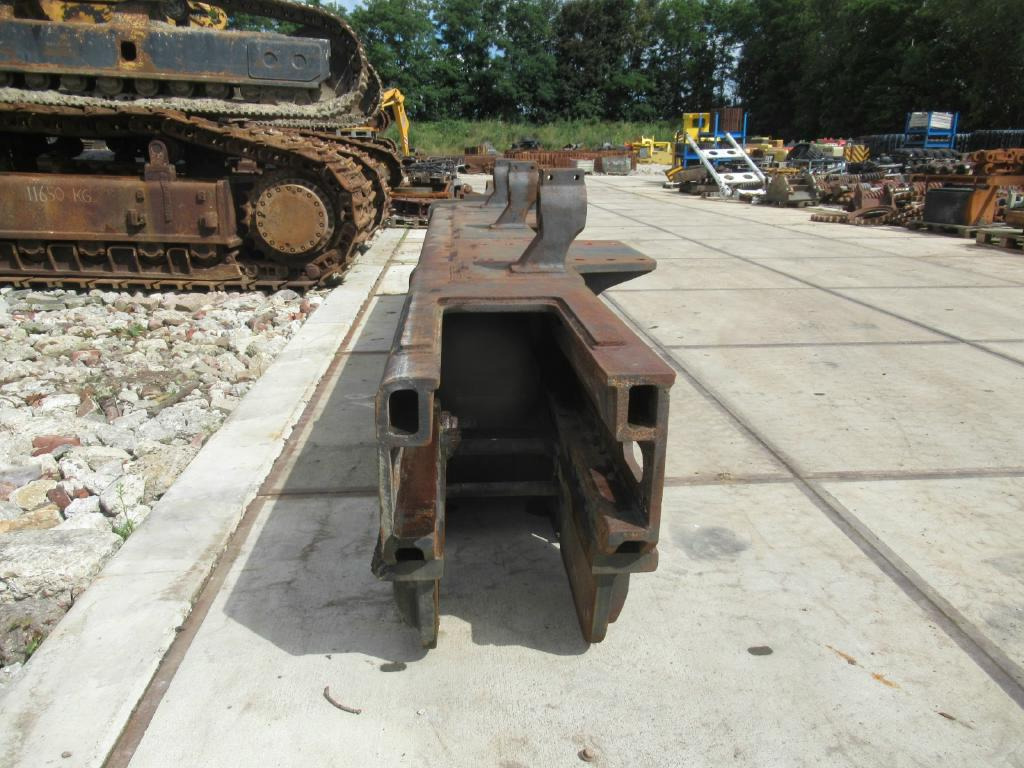 Hyundai 800 - - Undercarriage parts for Construction machinery: picture 2 Hyundai 800 - - Undercarriage parts for Construction machinery: picture 2