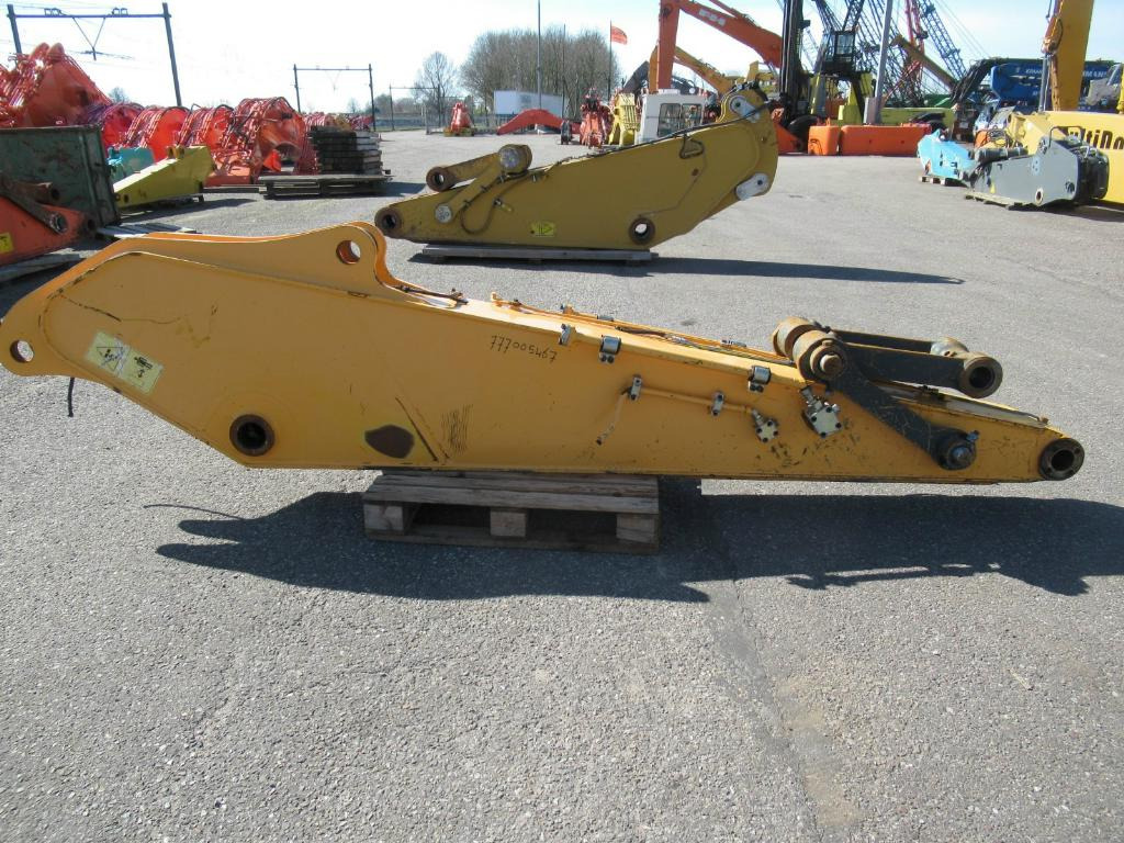 Hyundai R220LC-9 - - Boom for Construction machinery: picture 3 Hyundai R220LC-9 - - Boom for Construction machinery: picture 3