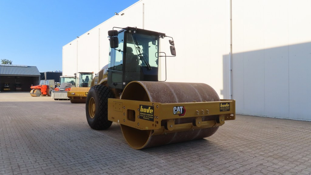 Compactor Caterpillar CS 56 B: picture 8