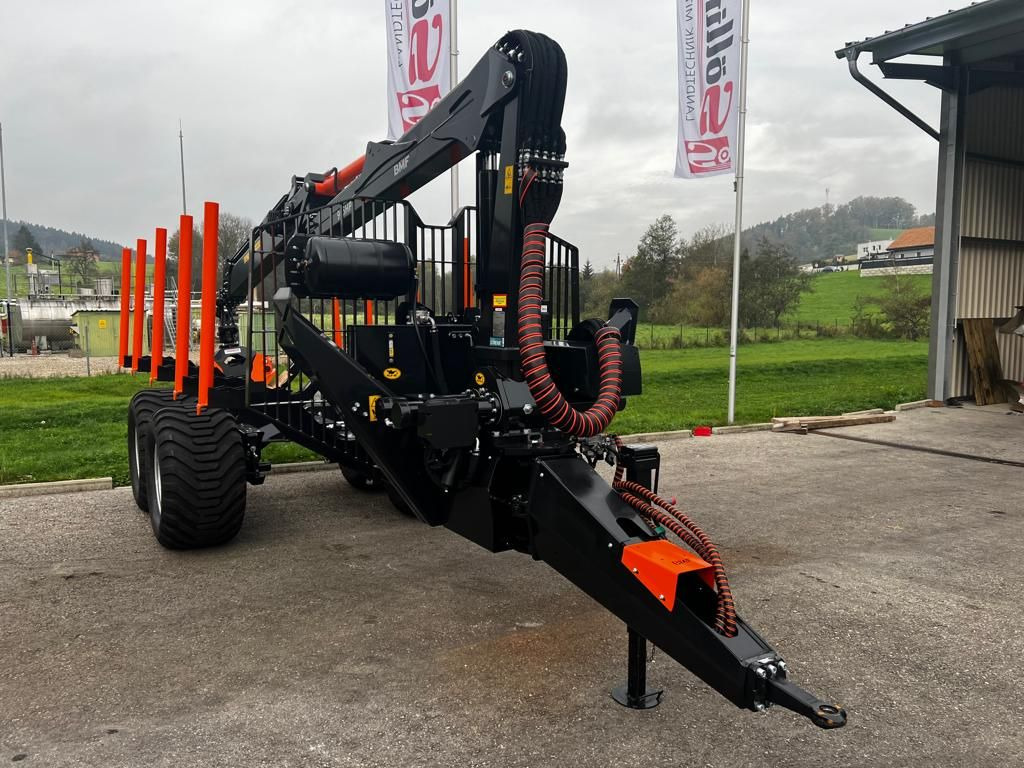 New Forestry trailer BMF BMF 13T1 + 905HP Kran: picture 14