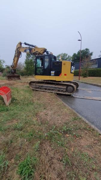 Caterpillar 325F - Crawler excavator: picture 2 Caterpillar 325F - Crawler excavator: picture 2