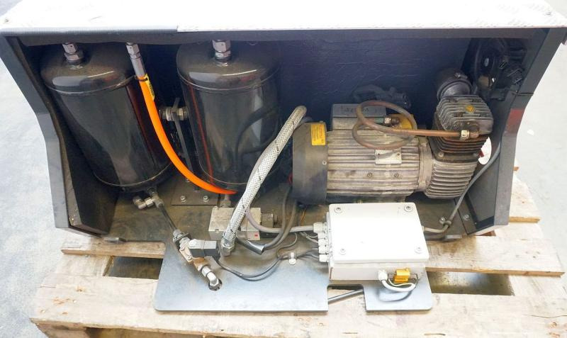 LINDE Kompressor für Druckluftbremsanlage Linde P 80 - Brake parts for Tow tractor: picture 2 LINDE Kompressor für Druckluftbremsanlage Linde P 80 - Brake parts for Tow tractor: picture 2