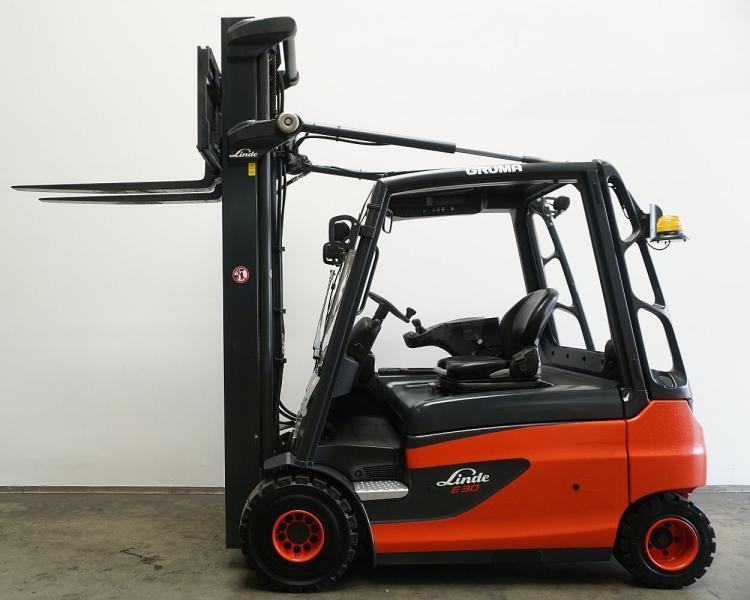 Linde E 30 L 387 - Electric forklift: picture 4 Linde E 30 L 387 - Electric forklift: picture 4