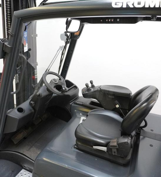 Linde E 30 L 387 - Electric forklift: picture 3 Linde E 30 L 387 - Electric forklift: picture 3