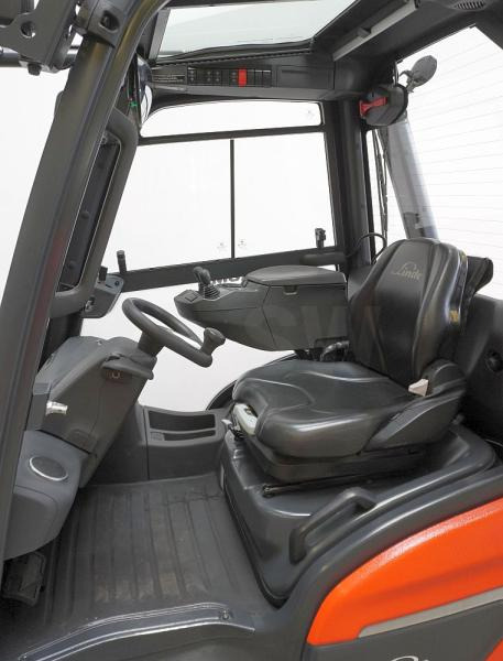 Linde H 25 D 1202 - Diesel forklift: picture 3 Linde H 25 D 1202 - Diesel forklift: picture 3