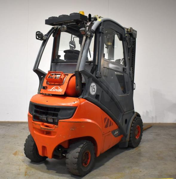 Linde H 25 T/600 EVO 393-02 - LPG forklift: picture 2 Linde H 25 T/600 EVO 393-02 - LPG forklift: picture 2