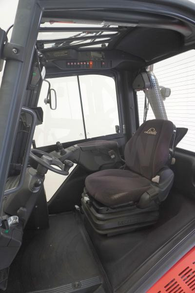Linde H 35 D (3A) EVO 393-02 - Diesel forklift: picture 3 Linde H 35 D (3A) EVO 393-02 - Diesel forklift: picture 3