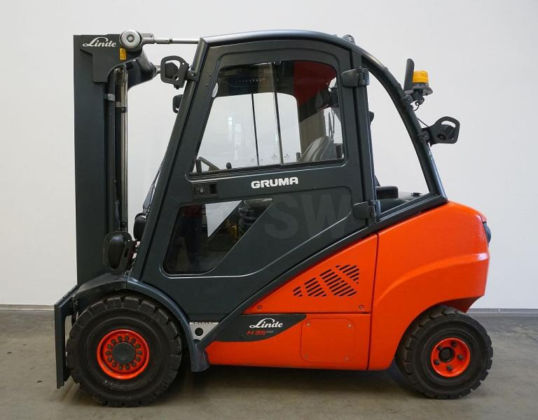 Linde H 35 D EVO 393-02 - Diesel forklift: picture 4 Linde H 35 D EVO 393-02 - Diesel forklift: picture 4