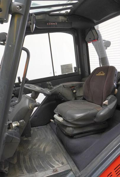Linde H 35 D EVO 393-02 - Diesel forklift: picture 3 Linde H 35 D EVO 393-02 - Diesel forklift: picture 3