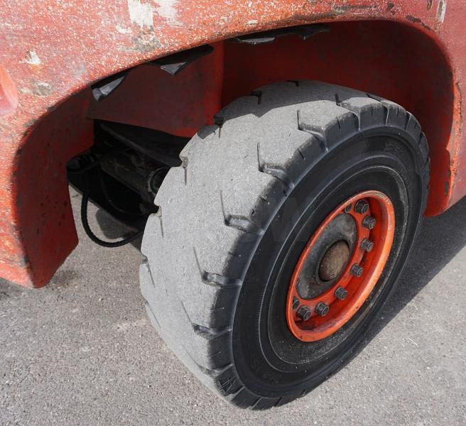 Linde H 80 D/900 EVO 396-03 - Diesel forklift: picture 5 Linde H 80 D/900 EVO 396-03 - Diesel forklift: picture 5