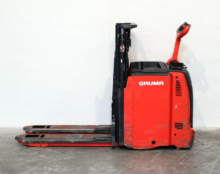 Linde L 14 L ION 133 - Stacker: picture 3 Linde L 14 L ION 133 - Stacker: picture 3