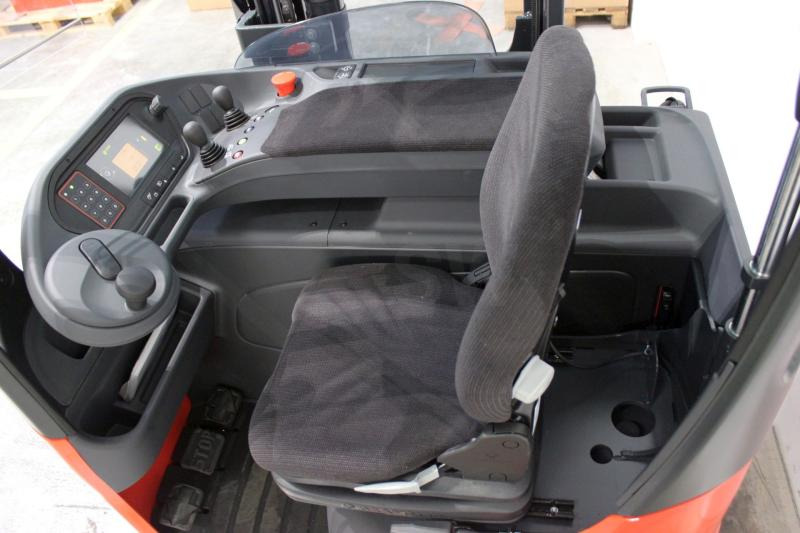 Linde R 14 1120 - Reach truck: picture 3 Linde R 14 1120 - Reach truck: picture 3