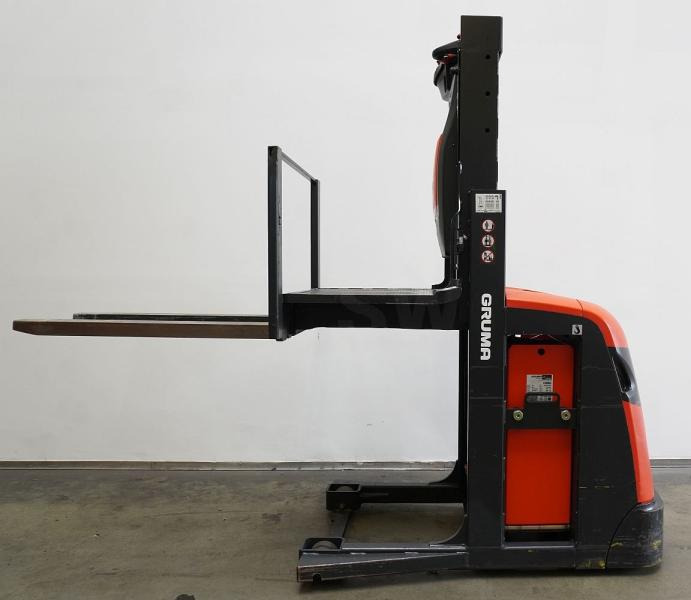 Linde V 10 5212 - Order picker: picture 4 Linde V 10 5212 - Order picker: picture 4