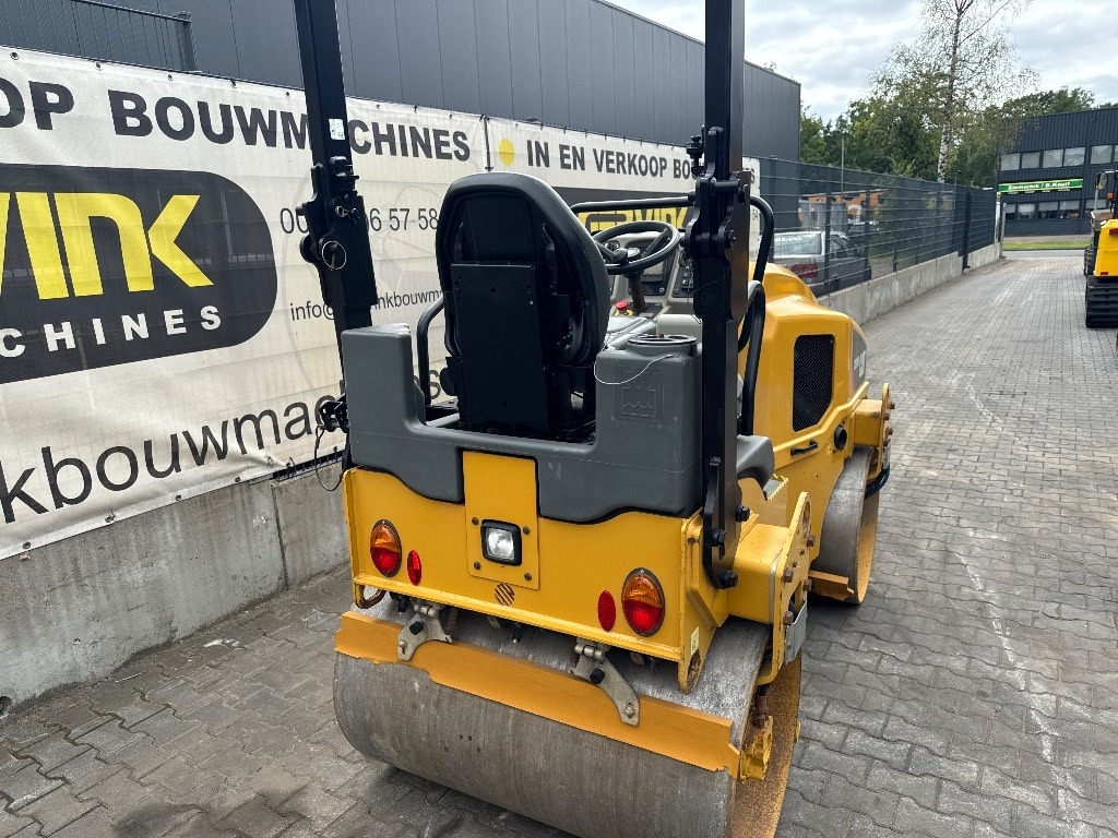 CAT CB 24 B - Road roller: picture 3 CAT CB 24 B - Road roller: picture 3