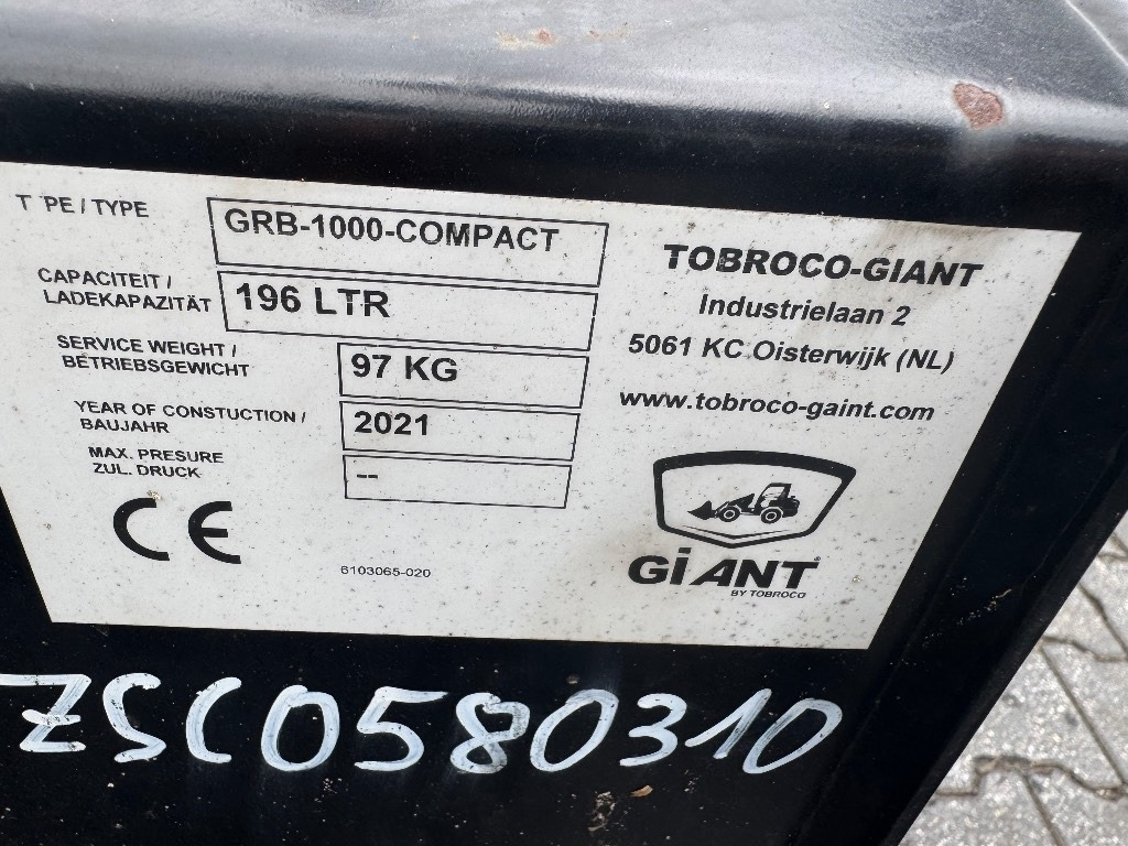 Compact loader GiANT B204SW: picture 7
