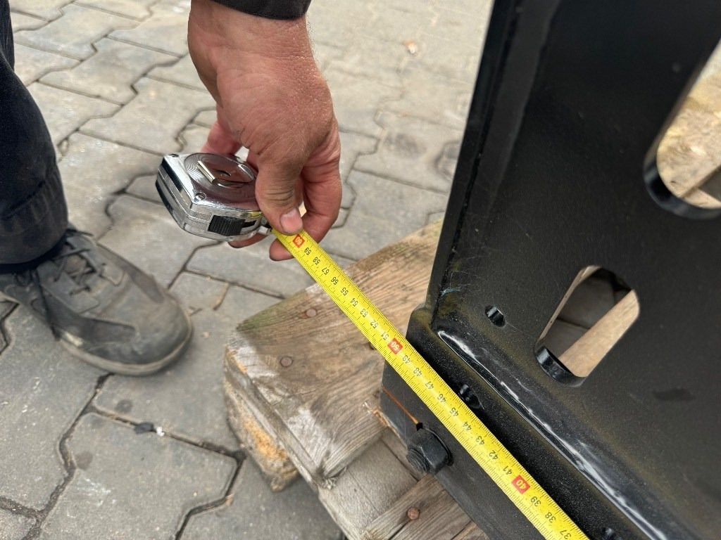 Haner HMZG x4 .7A - Grapple for Construction machinery: picture 5 Haner HMZG x4 .7A - Grapple for Construction machinery: picture 5