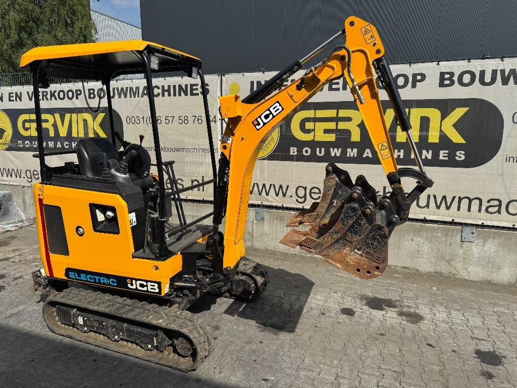 Mini excavator JCB 19 C-1E: picture 9