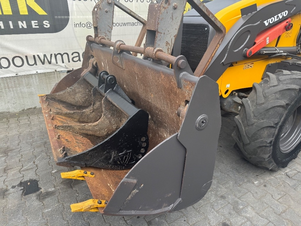 Volvo BL 71 - Backhoe loader: picture 2 Volvo BL 71 - Backhoe loader: picture 2