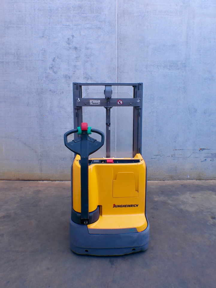 Jungheinrich EJC 110 250 ZT Li-Ion - Stacker: picture 5 Jungheinrich EJC 110 250 ZT Li-Ion - Stacker: picture 5