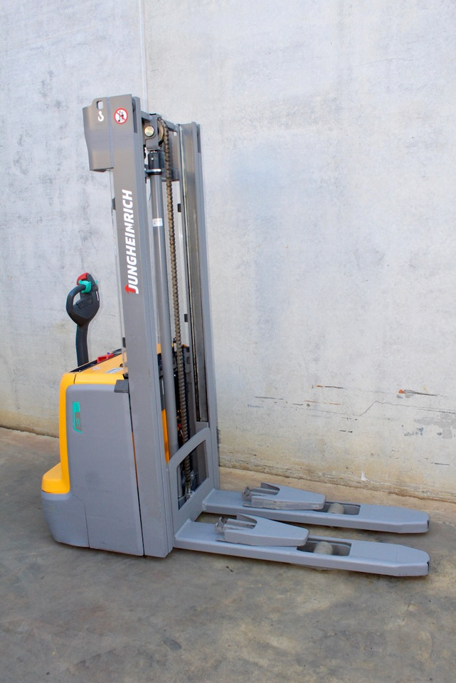 Jungheinrich EJC 212 320 ZT LI-ION - Stacker: picture 4 Jungheinrich EJC 212 320 ZT LI-ION - Stacker: picture 4