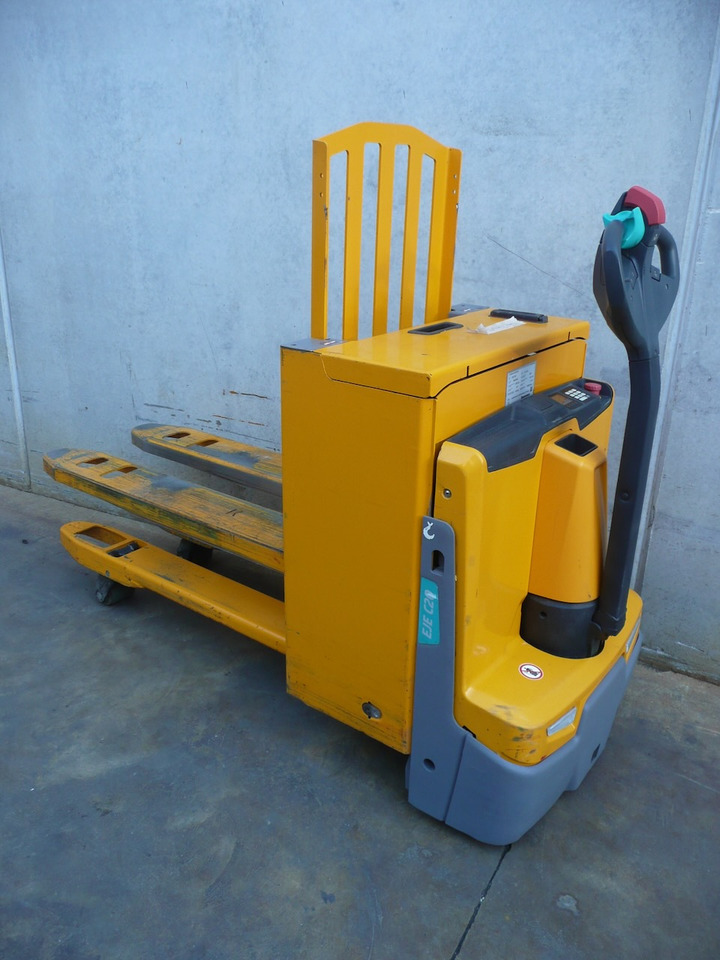 Jungheinrich EJE C20 - Pallet truck: picture 1 Jungheinrich EJE C20 - Pallet truck: picture 1