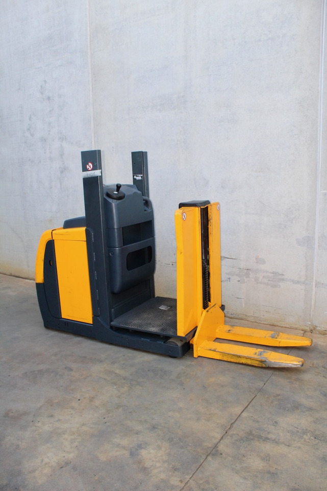 Jungheinrich EKS 110 Z 100 E - Order picker: picture 4 Jungheinrich EKS 110 Z 100 E - Order picker: picture 4