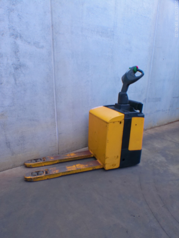 Jungheinrich ERE 120 - Pallet truck: picture 2 Jungheinrich ERE 120 - Pallet truck: picture 2