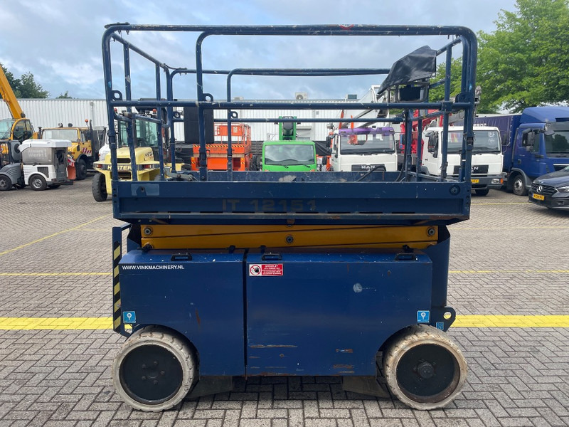 Scissor lift Iteco IT 12151: picture 6