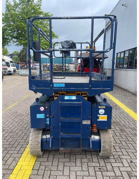 Scissor lift Iteco IT 12151: picture 8