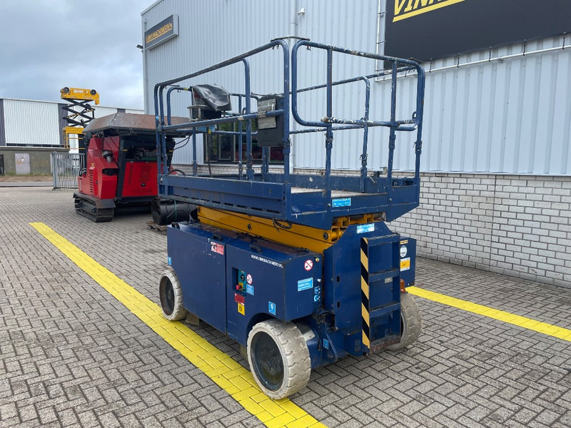 Scissor lift Iteco IT 12151: picture 9