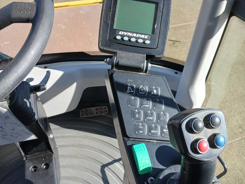 Roller Dynapac CA1500 D, Vält: picture 10