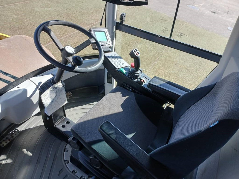 Roller Dynapac CA1500 D, Vält: picture 6