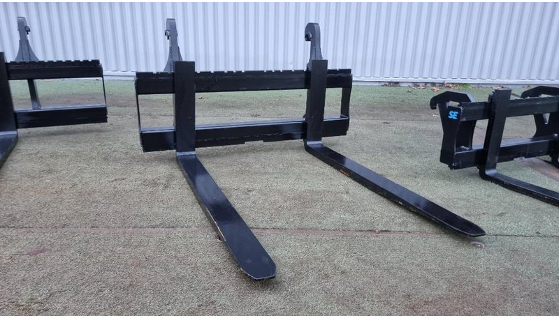 SE Equipment Stora BM, Z802, Z602, Z402, Mek. Gaffelställ - Forks for Construction machinery: picture 4 SE Equipment Stora BM, Z802, Z602, Z402, Mek. Gaffelställ - Forks for Construction machinery: picture 4