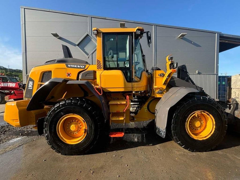 Volvo L 90 H - Wheel loader: picture 2 Volvo L 90 H - Wheel loader: picture 2