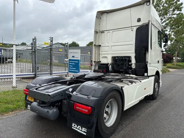 DAF XF 480 4x2 Euro6 SSC 2-tanks PTO Hydraulic feedpump MOT 03-2026 - Tractor unit: picture 5 DAF XF 480 4x2 Euro6 SSC 2-tanks PTO Hydraulic feedpump MOT 03-2026 - Tractor unit: picture 5